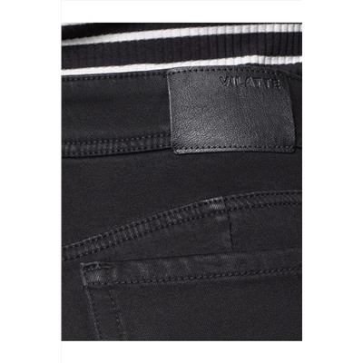 Джинсы силуэта mom-fit чёрные D54.076