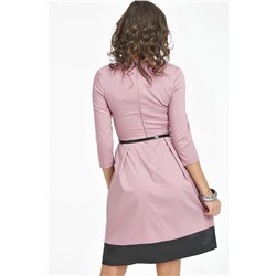 Платье с юбкой в складку розовое