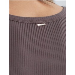 Топ из трикотажа в широкий рубчик