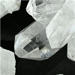 Кристаллы горного хрусталя 63*39*35мм, 100-119г