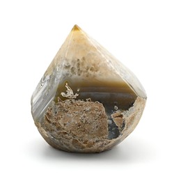 Самородный агат с гранямий 78*58*82мм, 413г (L).