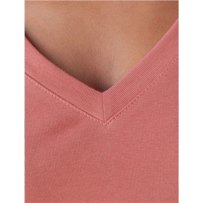 Футболка из плотного трикотажа с плетением риб 1*1