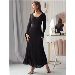 Платье из вискозы тонкой вязки с мягким люрексом