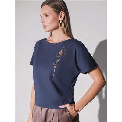 Нарядная футболка с блестящим принтом