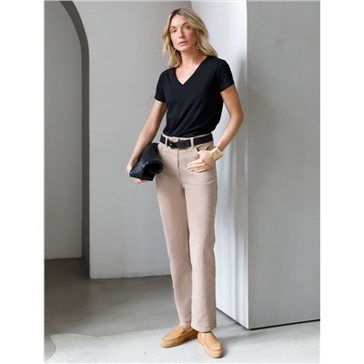 Футболка из премиального хлопка с V-образным вырезом