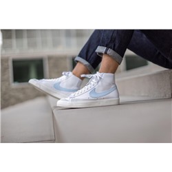 Nike Blazer Mid '77