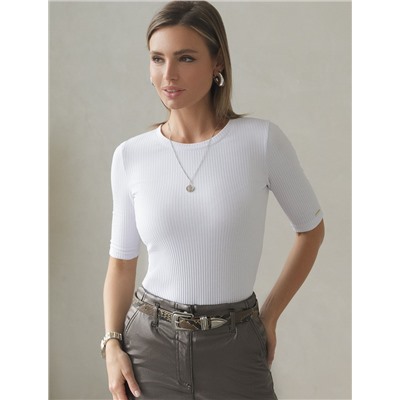 Футболка из трикотажа в широкий рубчик