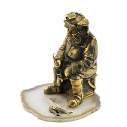 Рыбак из бронзы на льдине из агата 115*110*130мм