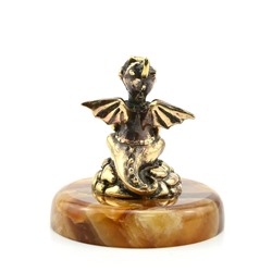 Дракончик на подставке из медового оникса