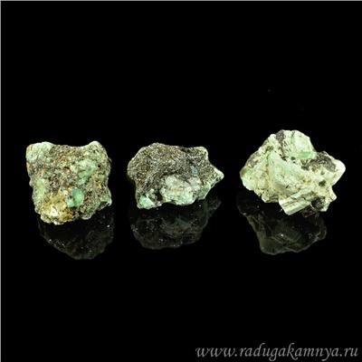 Минерал берилл 43*28*35мм, 50-59гр