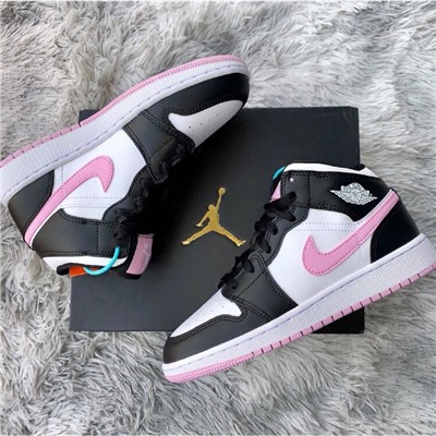 Nike Air Jordan 1