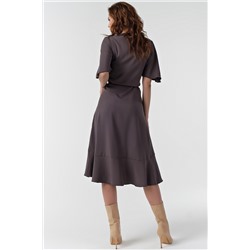 Платье приталенное с воланами миди графитовое