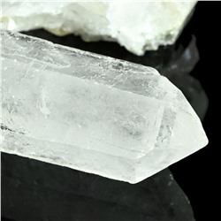 Кристаллы горного хрусталя 70*44*43мм, 120-139г