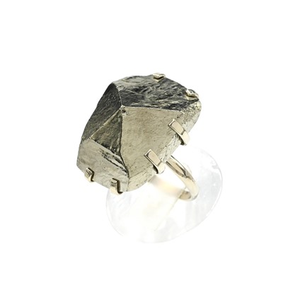 Кольцо из пирита 19*26мм, размер-18,5