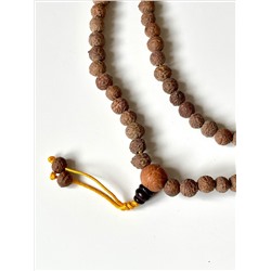 Чётки-Мала из семян дерева РИТУ, на Желтом шнуре (бусины 6-8 мм., длина 42-44 см.), 1 шт.