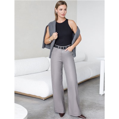 Топ из трикотажа в широкий рубчик