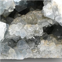 Друза целестина вес 1526г, размер 130*110*68мм