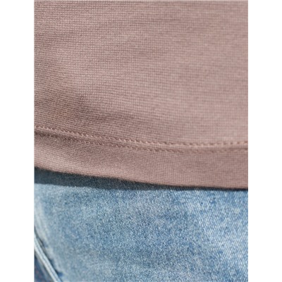 Футболка из плотного трикотажа с плетением риб 1*1