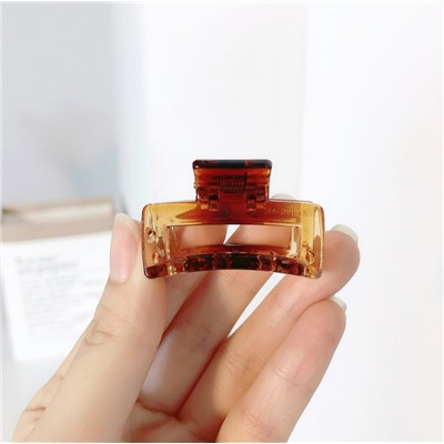 Мини-крабик для волос коричневый прямоугольный, 4 см.