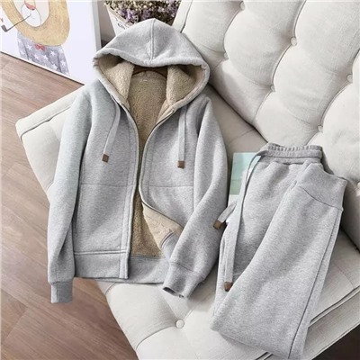 Спортивный костюм 894536