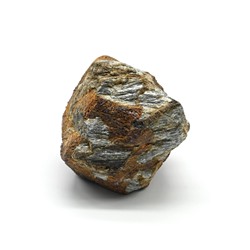 Самородный гранат 40*37*31мм, 74г