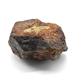 Камень гранат "Альмандин" коллекционны 101*67*64мм, 880г