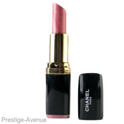 Chanel "Rouge Allure 32"