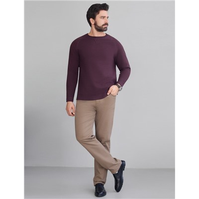 Джемпер базовый из мягкого фактурного трикотажа с круглым воротом