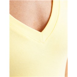 Футболка из плотного трикотажа с плетением риб 1*1