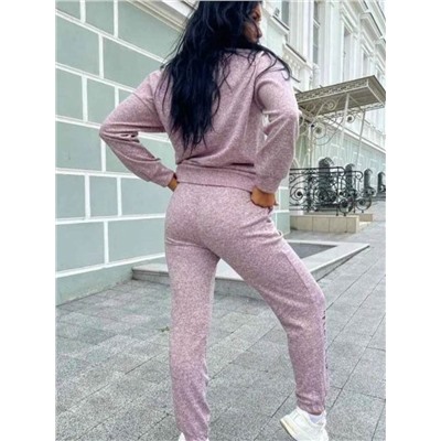 Спортивные костюмы 902546
