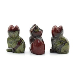 Кошка из яшмы уральской 23*16*36мм