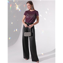 Нарядная футболка с блестящим принтом