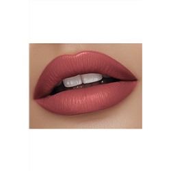 Помада для губ матовая Matte Chic, тон «Ореховое пралине»