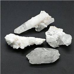 Кристаллы горного хрусталя 50*33*29мм, 40-49г (A)