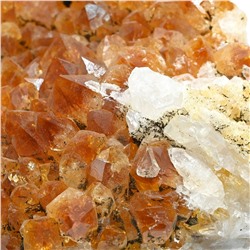Друза цитрин с кальцитом 98*79*44мм, 423г, (S)