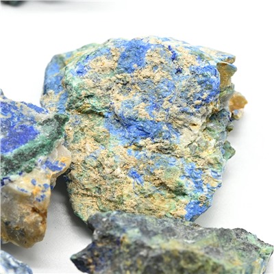 Минерал азурмалахит 20*15*11мм, 2-4г