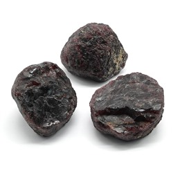 Камень гранат 40*38*32мм, 100 -105г 1шт