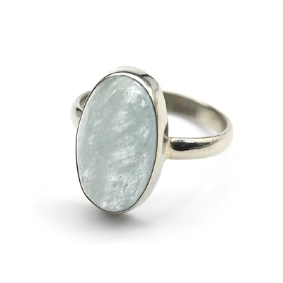 Кольцо аквамарин " Овал " 10*17мм, размер 17.