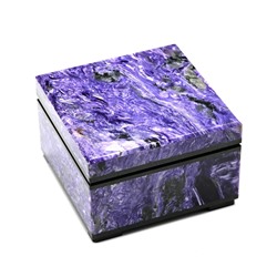 Ларец из камня чароит 65*65*42мм.