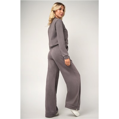 Женский брючный костюм из экозамши Happyfox