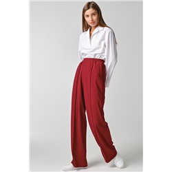 Брюки трикотажные прямые на резинке со стрелками красные