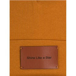 Шапка детская кашкорсе, формы лопата, на отвороте нашивка SHINE LIKE A STAR+снуд, корица