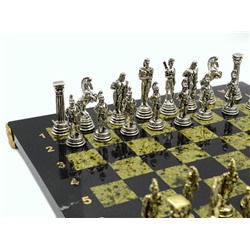 Шахматы подарочные с металлическими фигурами "Воины", 300*300мм