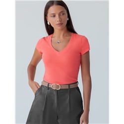 Футболка из плотного трикотажа с плетением риб 1*1