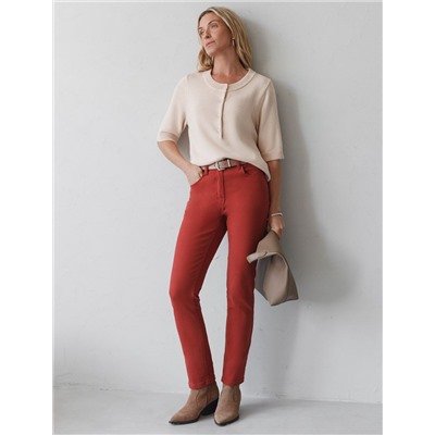 Джинсы из эластичного денима