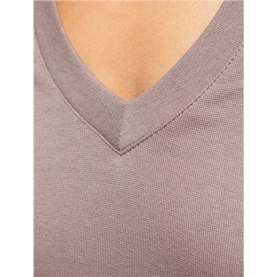 Футболка из плотного трикотажа с плетением риб 1*1