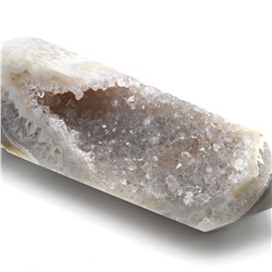 Кристалл агата с жеодой 39*32*94мм, 148г