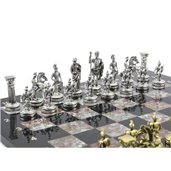 Шахматы подарочные с металлическими фигурами "Римляне", 350*350мм