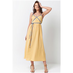 Платье летнее на тонких бретельках с завязками желтое