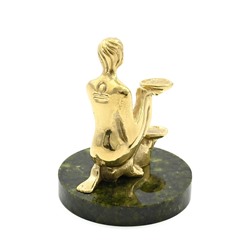 Знак зодиака из бронзы "Весы" на подставке из змеевика 50*50*63мм